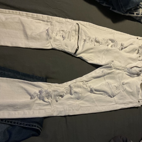 Rue21 White Distressed Men's Skinny Jeans - Picture 6 of 7